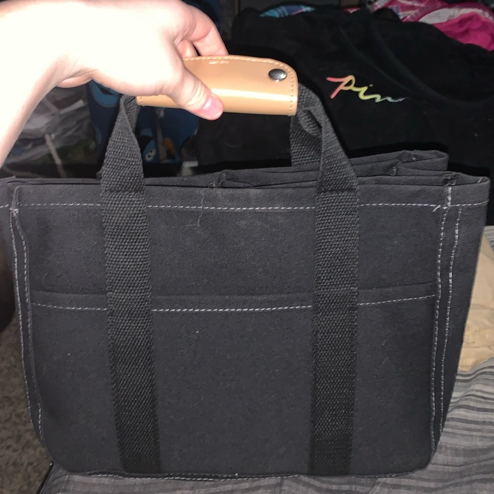 Such a cute little bag!!